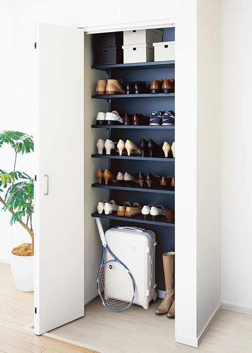 大きなシューズクローク