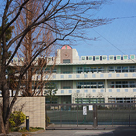 高山小学校