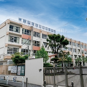鵠南小学校