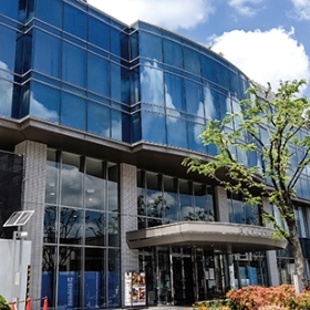 高槻市総合センター/ 中央図書館