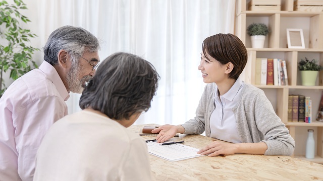 サ高住には生活相談員が常駐？サービス内容を解説