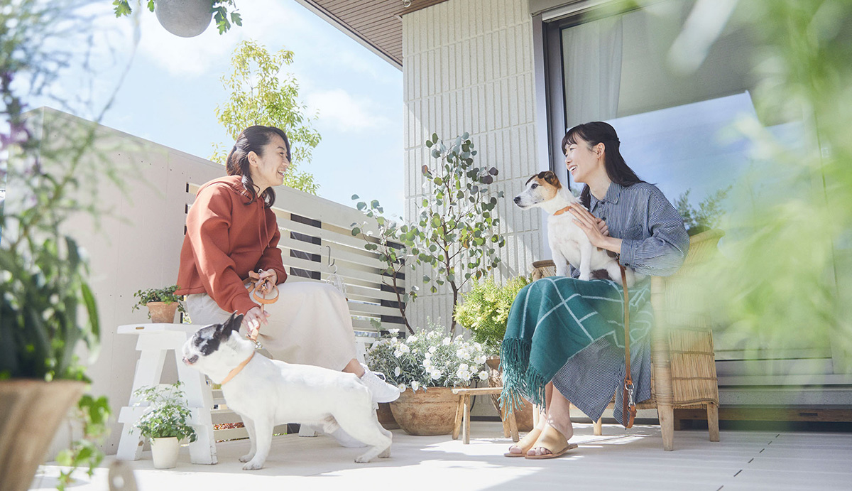 ヘーベルハウスLONGLIFE IS BEAUTIFUL のきのまでご近所さんを招いておしゃべりタイム