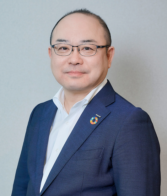 服部 卓也